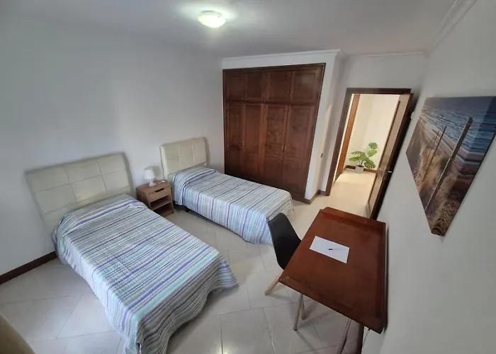 Big House Lanzarote 度假居 *